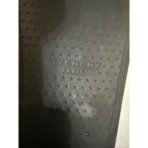 Givenchy Women's Raised Logo Flat Pool Slide Sandals Black Size 37 - Picture 7 of 12